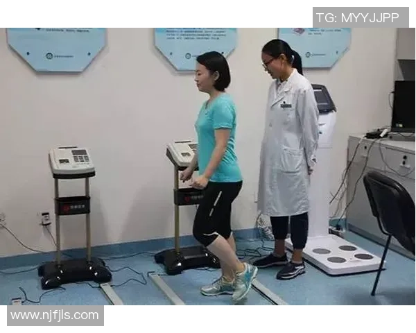 LNG在冠军杯中的团队协作分析与表现评估 LNG在冠军杯中的团队协作分析与表现评估