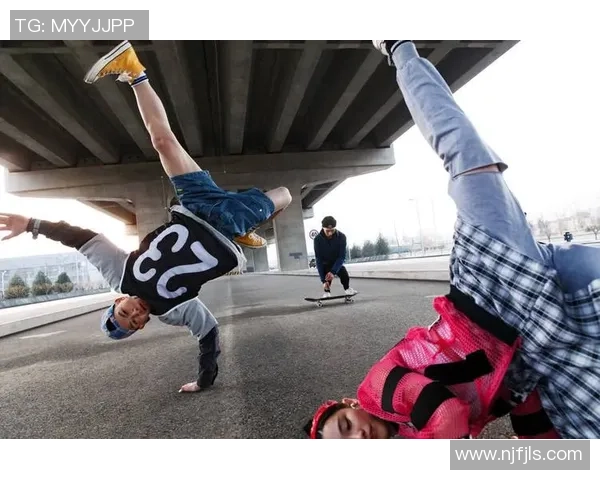 深圳滑板队在世界街舞大赛中以78分稳居积分榜首位 深圳滑板队在世界街舞大赛中以78分稳居积分榜首位